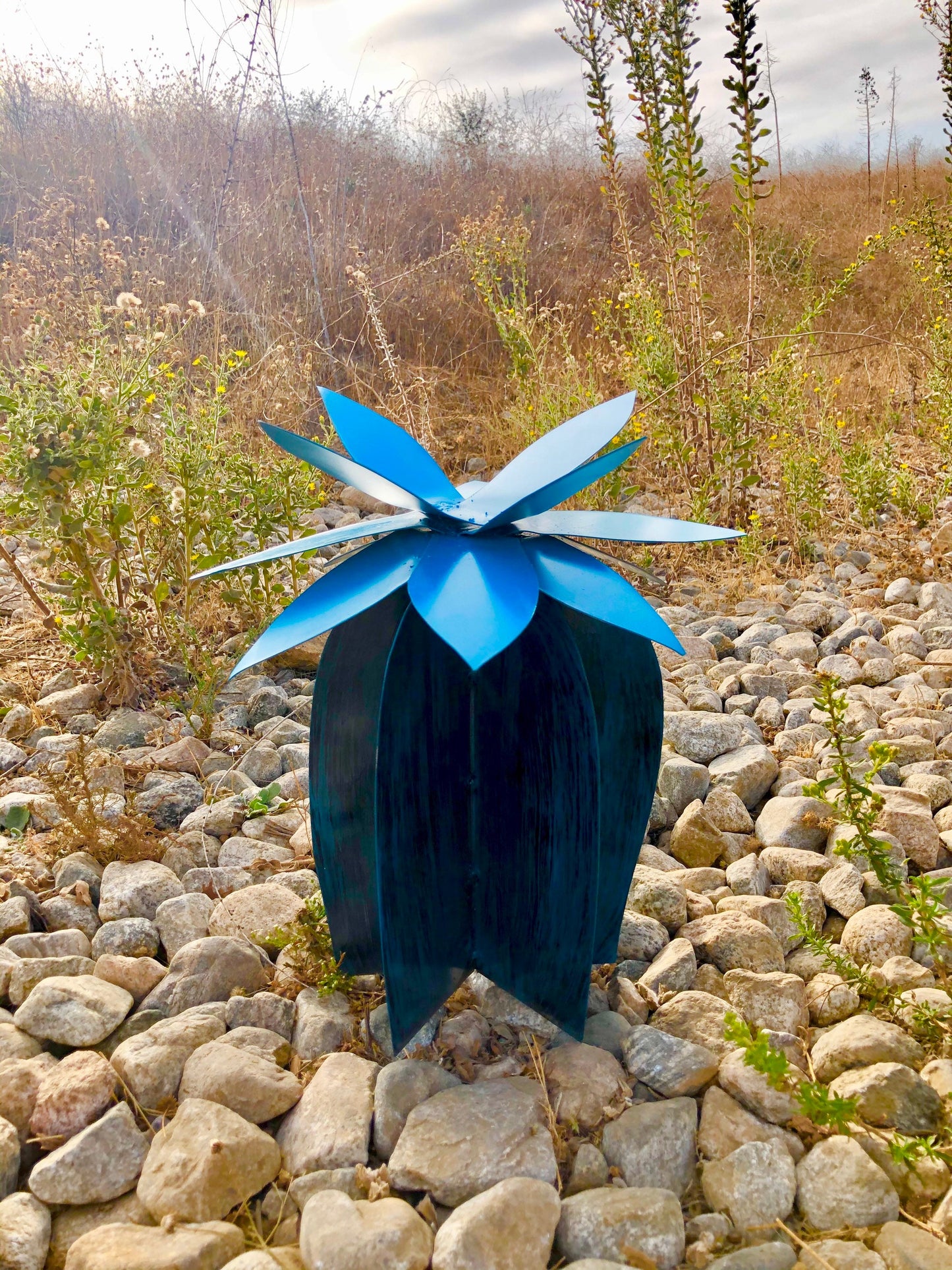 Axel Lily steel sculpture base — integrated steel base plate, brushed black finish